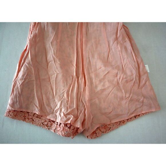 Line & Dot LR6201B Women's Sz Small Pink Floral Lace Sleeveless Lined Romper - Picture 10 of 12